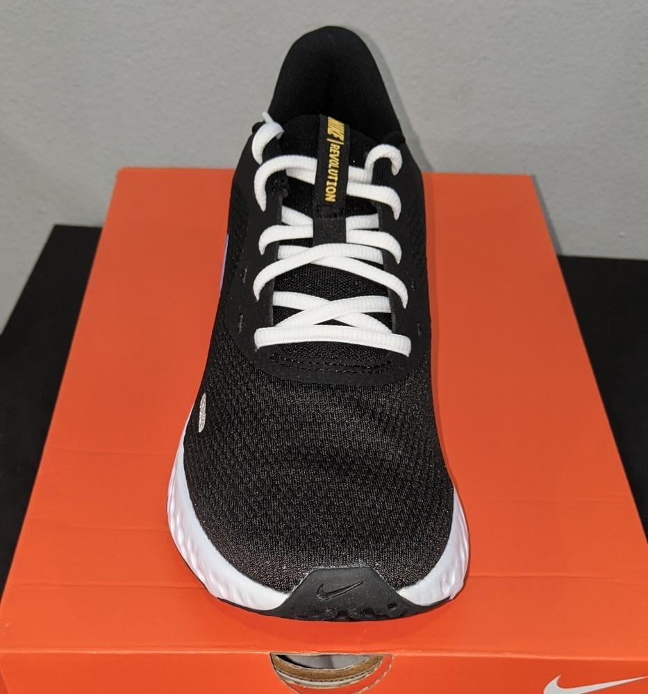 Brand New Men's Nike shoes.
